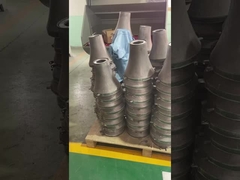 Rumah lampu kebun sedang dipoles... Semua produk aluminium.