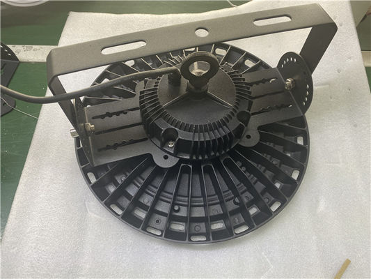 Beli Efisiensi 120 lumen/watt UFO High Bay Light 100W 150W 200W Led High Bay Digunakan di Pabrik online manufacture