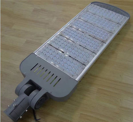Beli High Lumen 100W-250W Waterproof LED Street LED Street And Roadway Lighting Outdoor LED Pole Lampu online manufacture