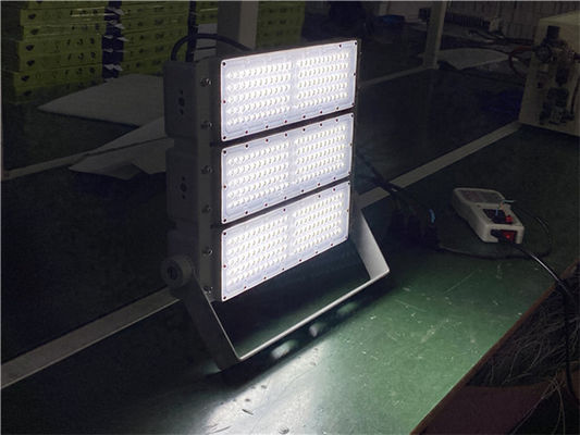 Lampu Tiang Tinggi LED Putih Hangat IP65 200W Lampu Sorot LED Luar Ruangan Digunakan Untuk Area Industri